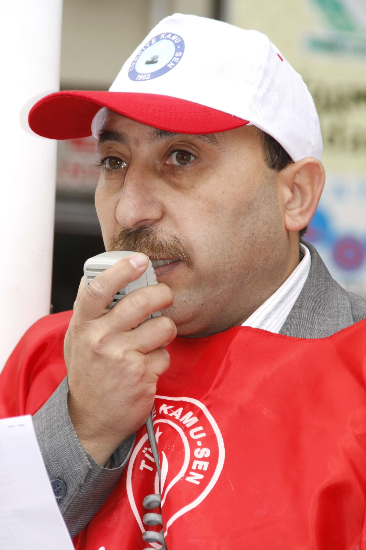 Vali Bektaş\'a Cevap Türk Eğitim-Sen\'den Geldi