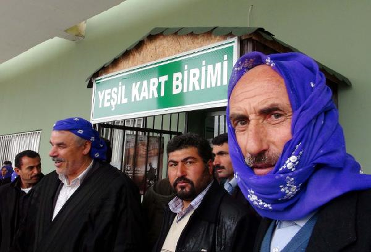 Şanlıurfa\'da Yeşil Kart Kuyruğu