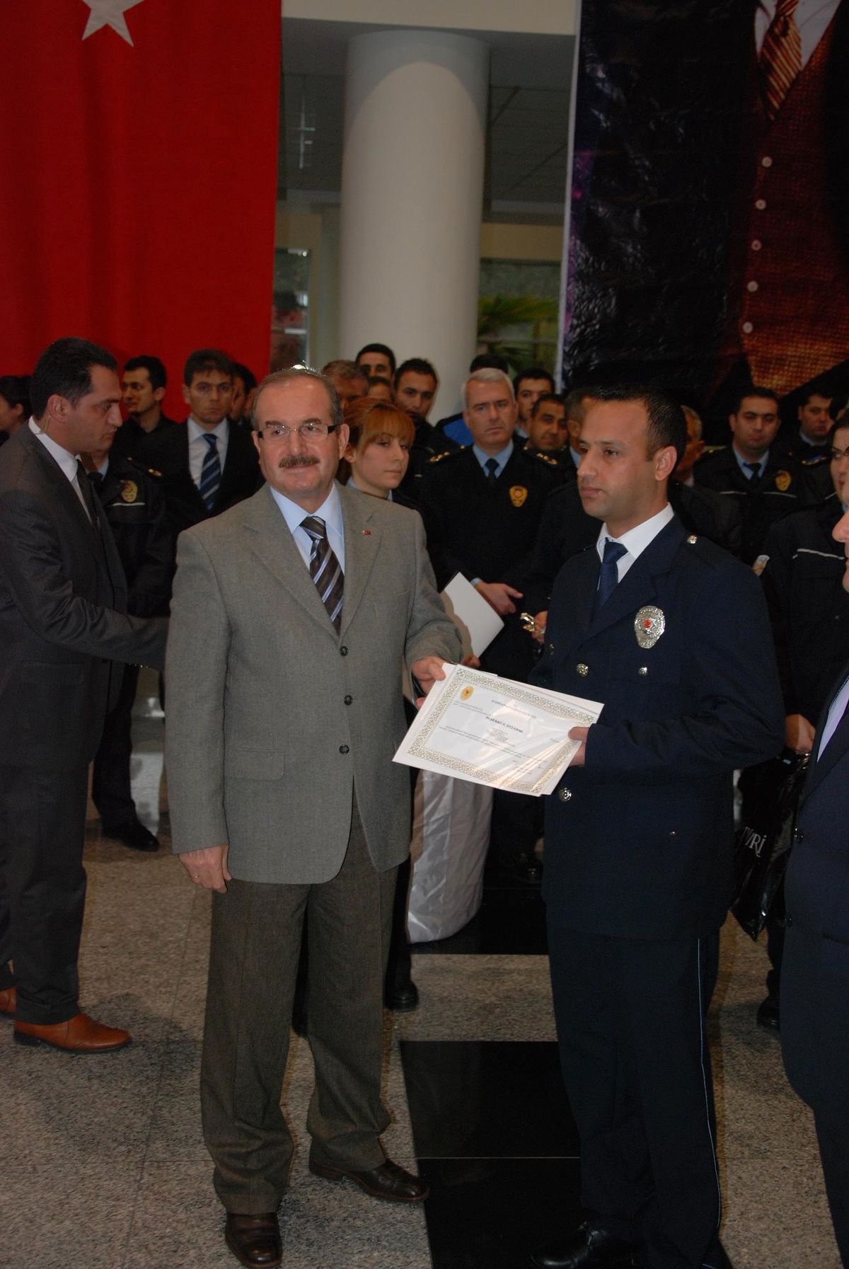 Yılın Polisleri Ödüllendirildi