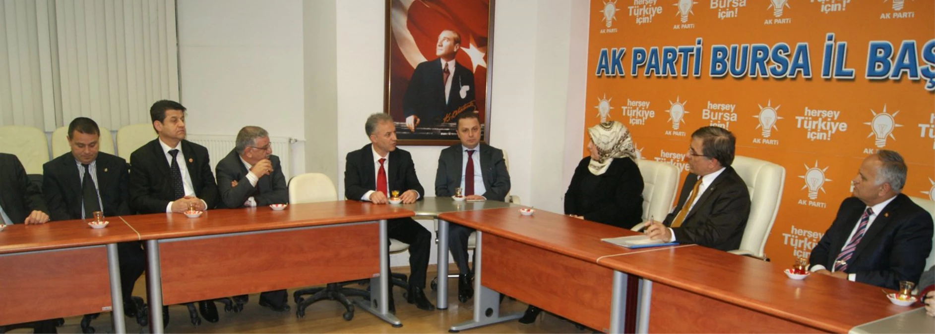 Bal-Göç\'ün Yeni Yönetimi, Ak Parti İl Başkanı Sedat Yalçın\'ı Ziyaret Etti