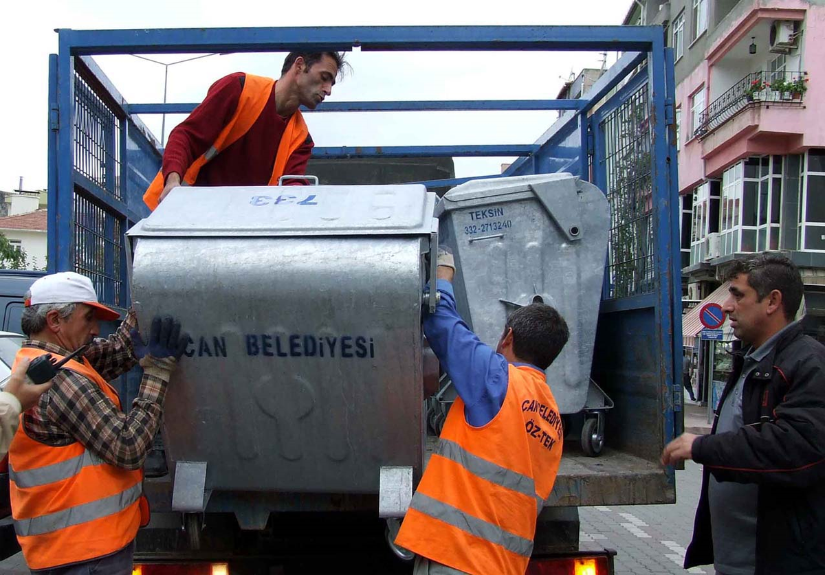 Çan Belediyesi\'nden Konteynır Uyarısı