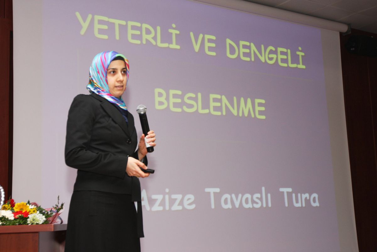 Çayırova\'da Sağlıklı Beslenme ve Diyet Semineri Düzenlendi