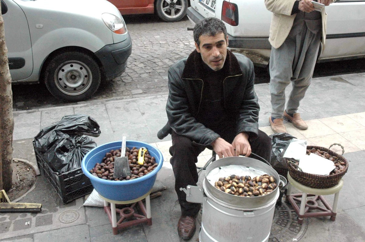Diyarbakır\'da Kestane Cep Yakıyor