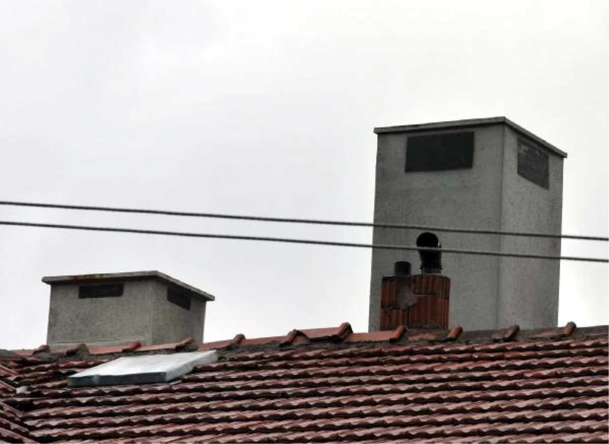 İzmit\'te Çatılara İzinsiz Yapılan Baz İstasyonlarına Yıkım Kararı