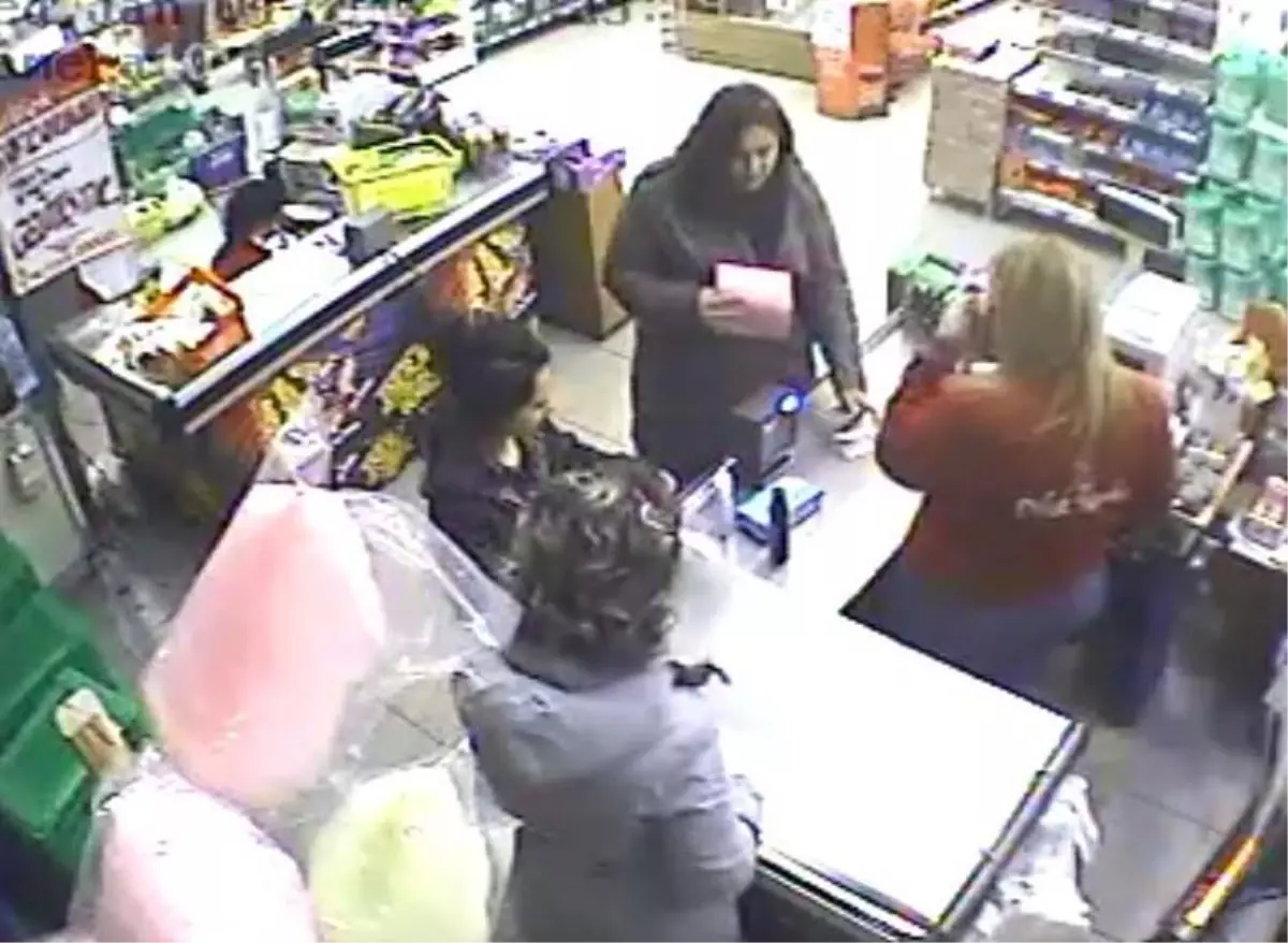 Sahte Parayla Alışveriş Yaptılar