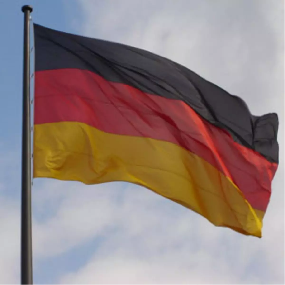 Yasa Dışı Gruplar Türk Başkonsolosluğunu Adres Gösterdi