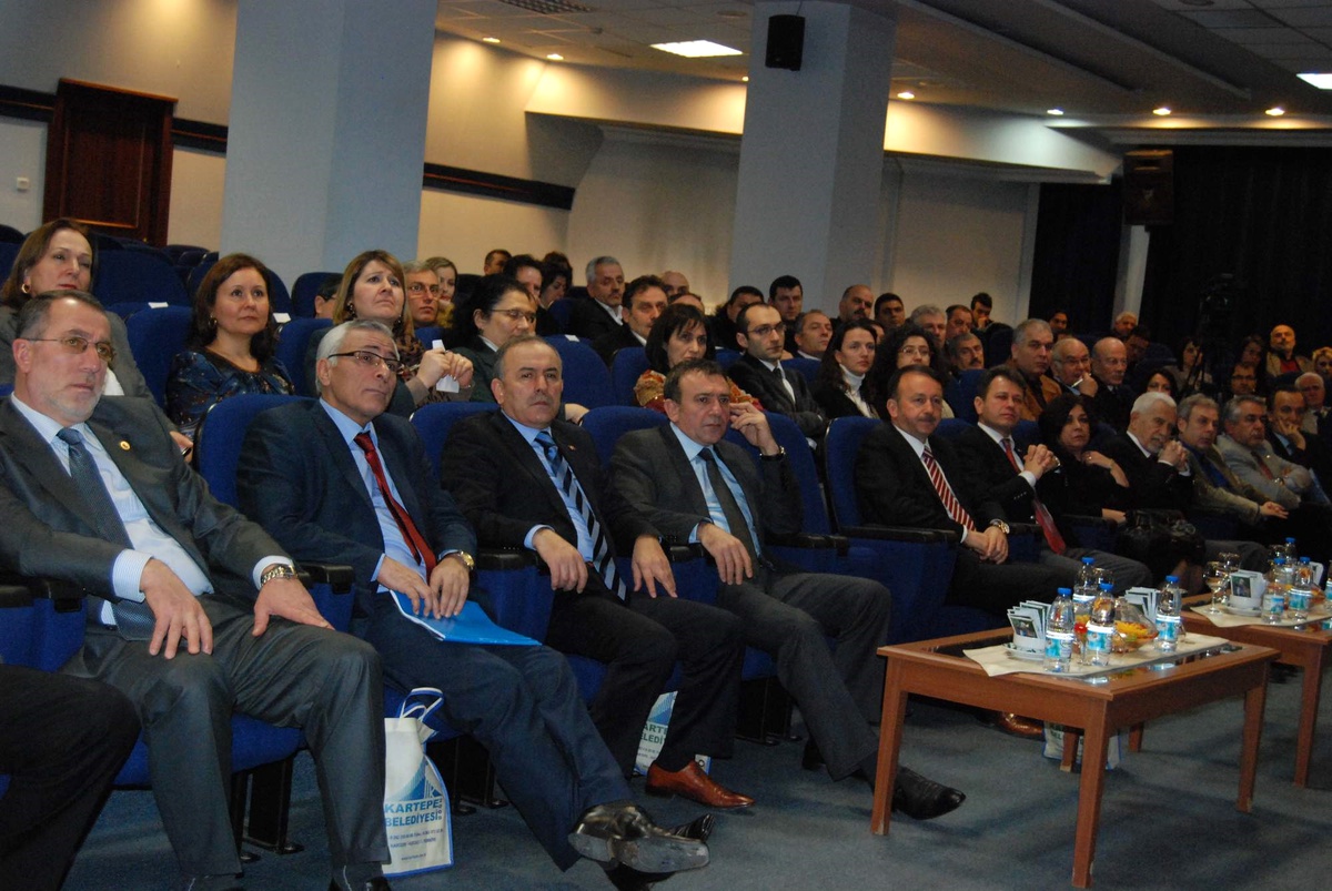 37 Akademisyenin Üzerinde Çalıştığı Kartepe Kitabı Tanıldı