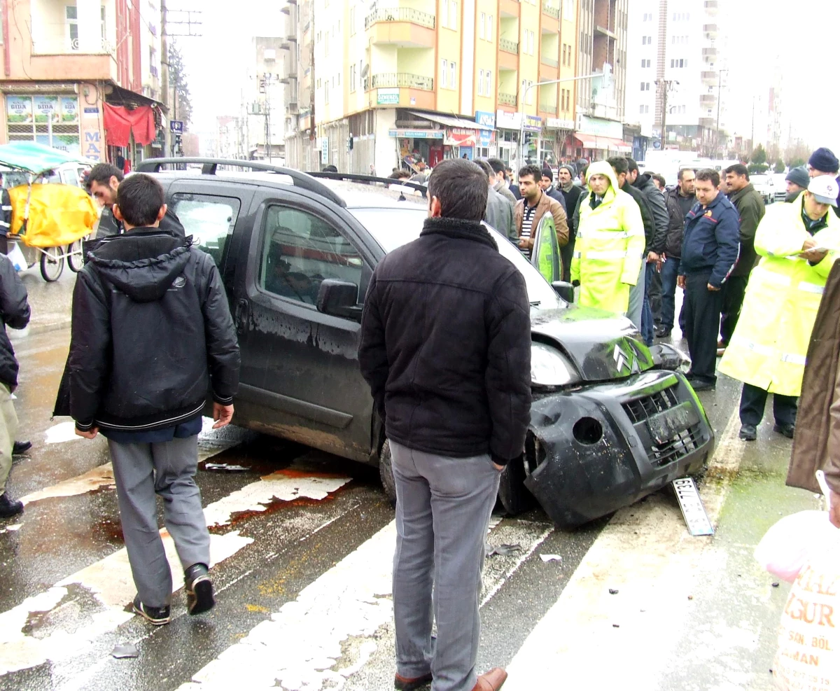 Adıyaman\'da Trafik Kazası: 1 Yaralı