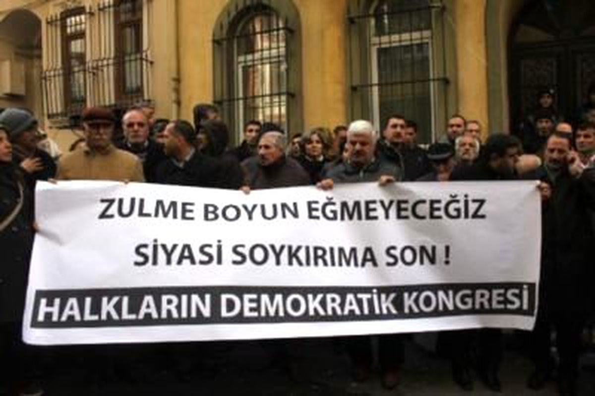 Binler KCK Operasyonlarını Protesto Etti