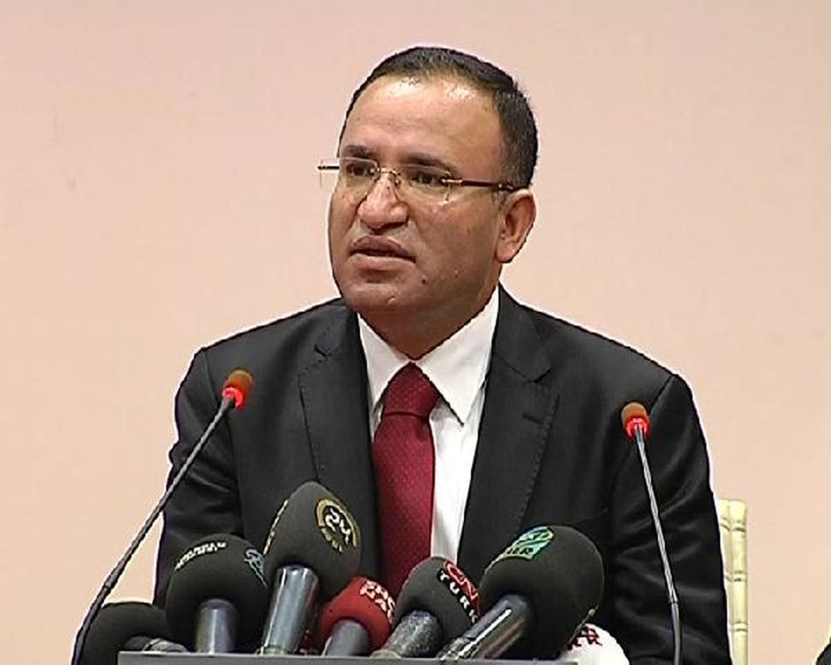 Bozdağ : Kıymetli Olan Statlar Değil 19 Mayıs\'tır