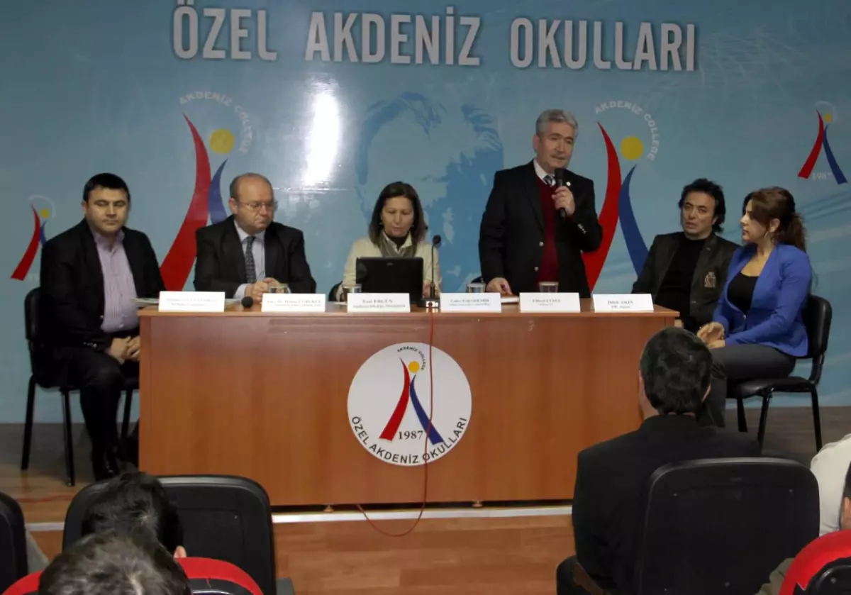 İletişimciler Deneyimlerini Paylaştı