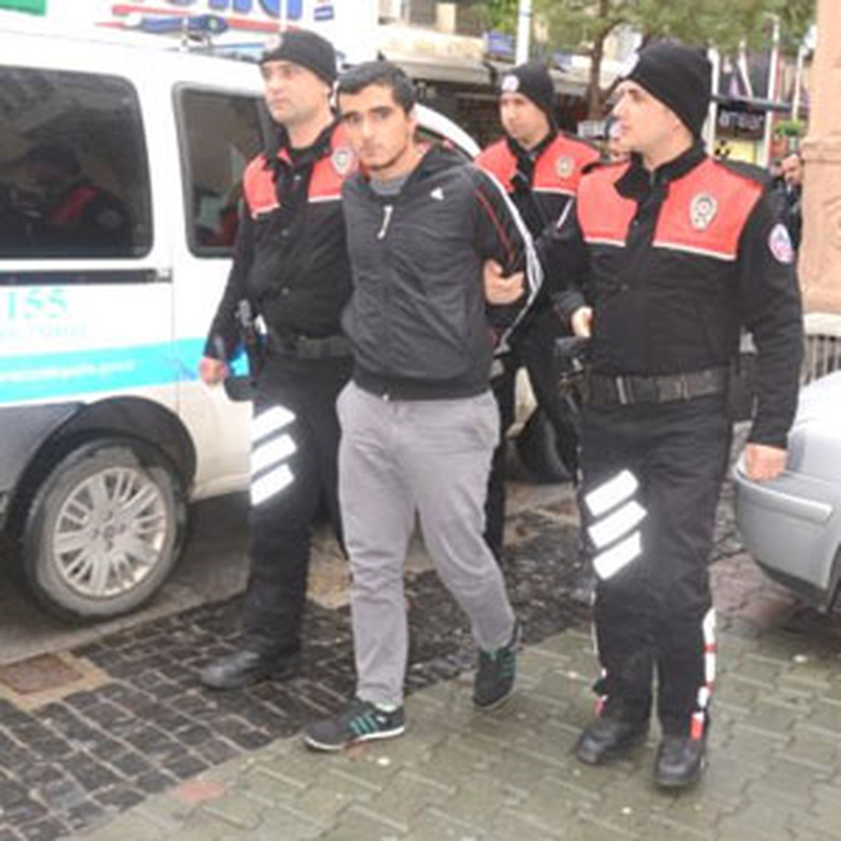 Sabıkalı Kapkaççı Tutuklandı