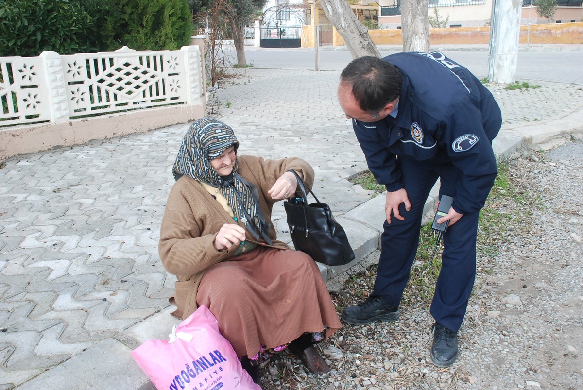 78 Yaşındaki Yaşlı Kadının Çaresizliği….