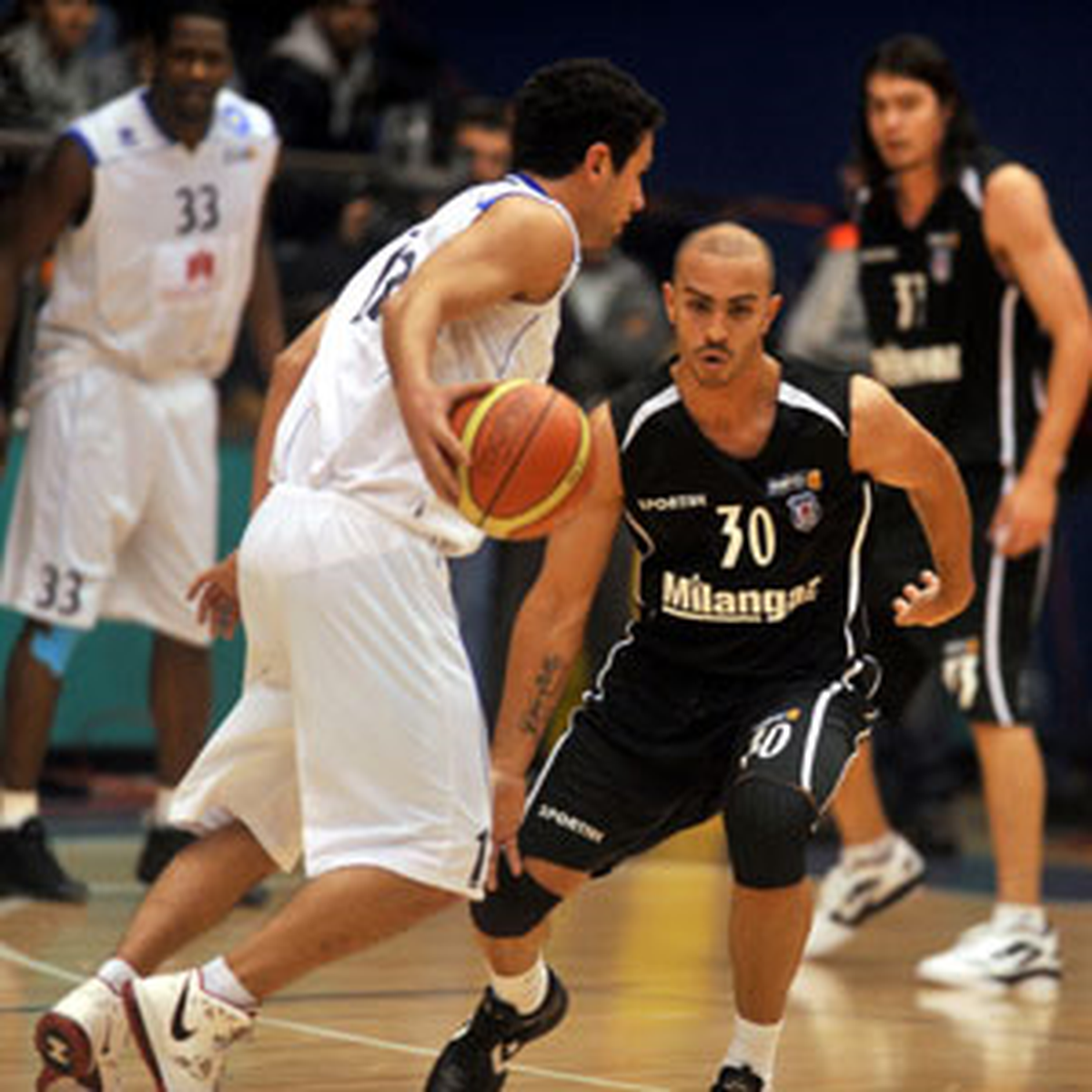 Antalya Büyükşehir Belediyespor - Beşiktaş Milangaz: 75-85