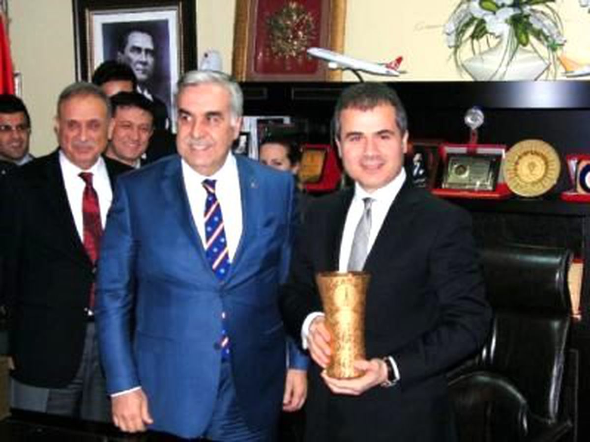 Bakan Kılıç\'dan Yurtlara Gece Ziyareti