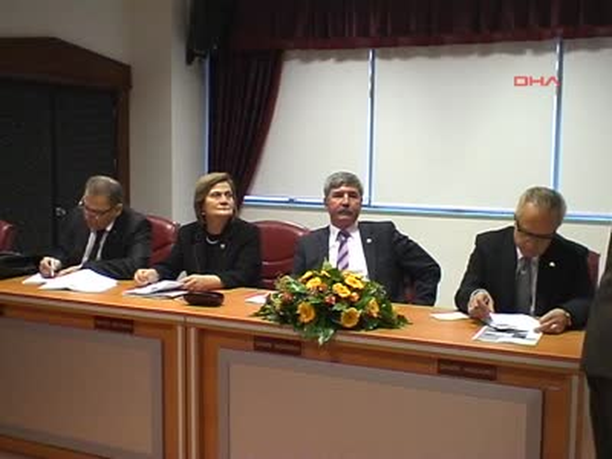 CHP\'li Günaydın.\'Genel Başkanımıza, Çadır Tiyatrosunun Faaliyetlerini Deşifre Ettiği İçin Fezleke...