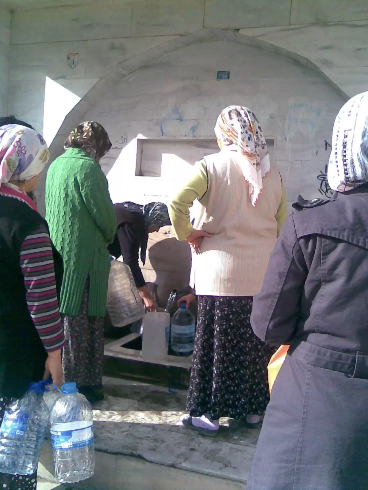 Çiftlik\'de Susuz Kalan Vatandaşlar İsyan Ediyor