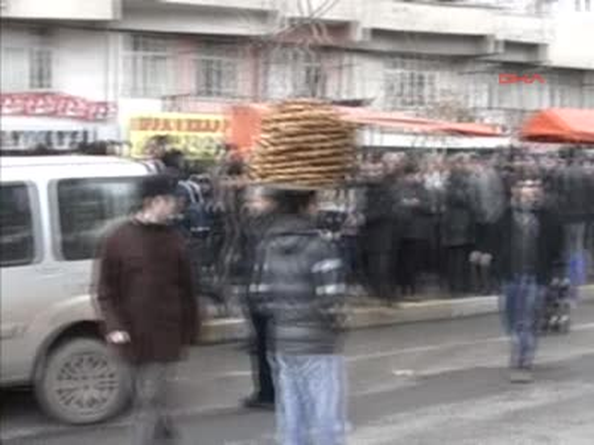Diyarbakır 1 Diyarbakır\'da Mitinge Polis İzin Vermedi