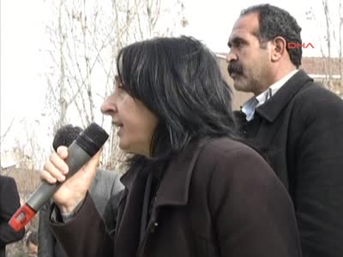 Diyarbakır2 Diyarbakır\'da Mitinge Polis İzin Vermedi