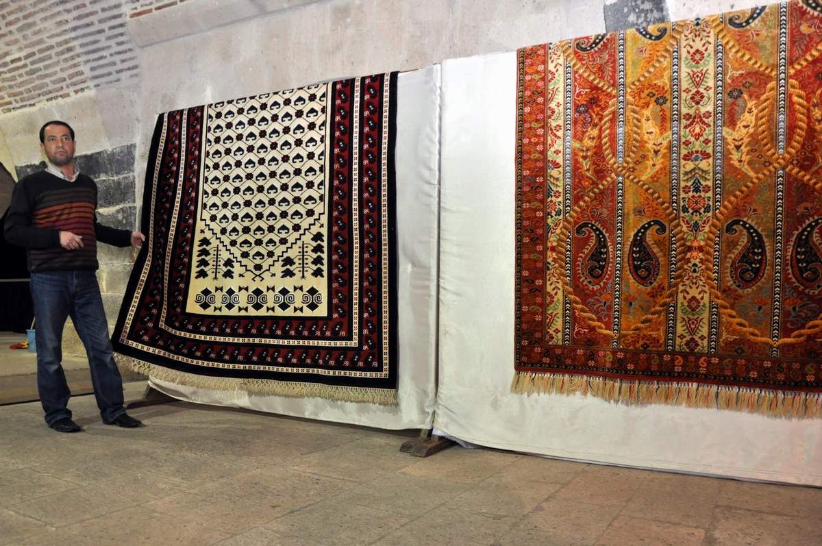 El Emeği Göz Nuru Halılar Görücüye Çıktı