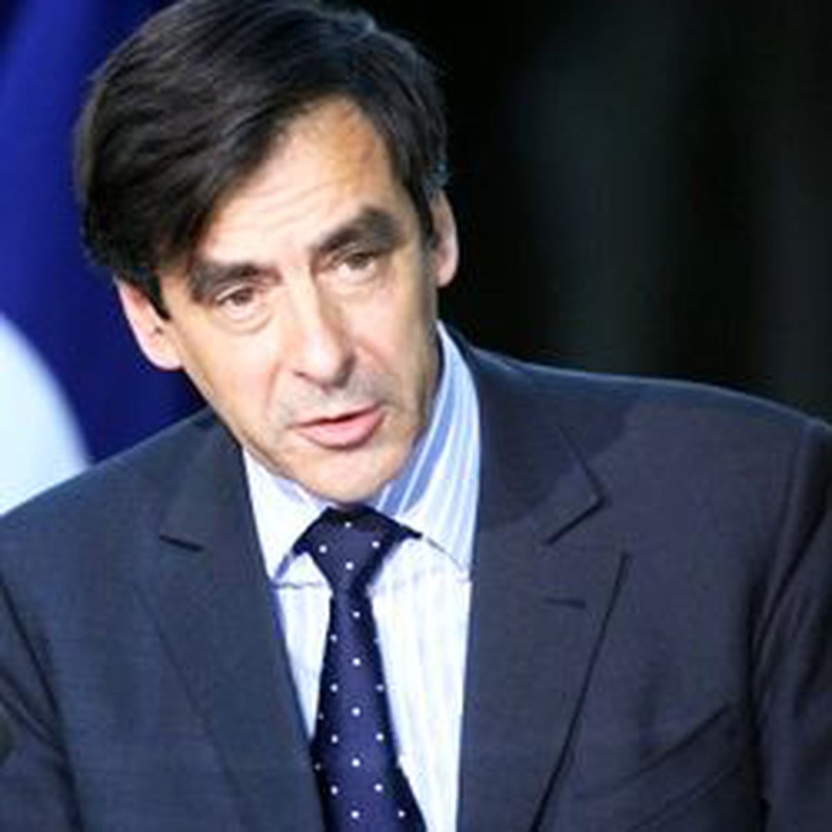 Fillon: Fransa\'nın Kredi Notunun Düşürülmesi Beklenen Karar