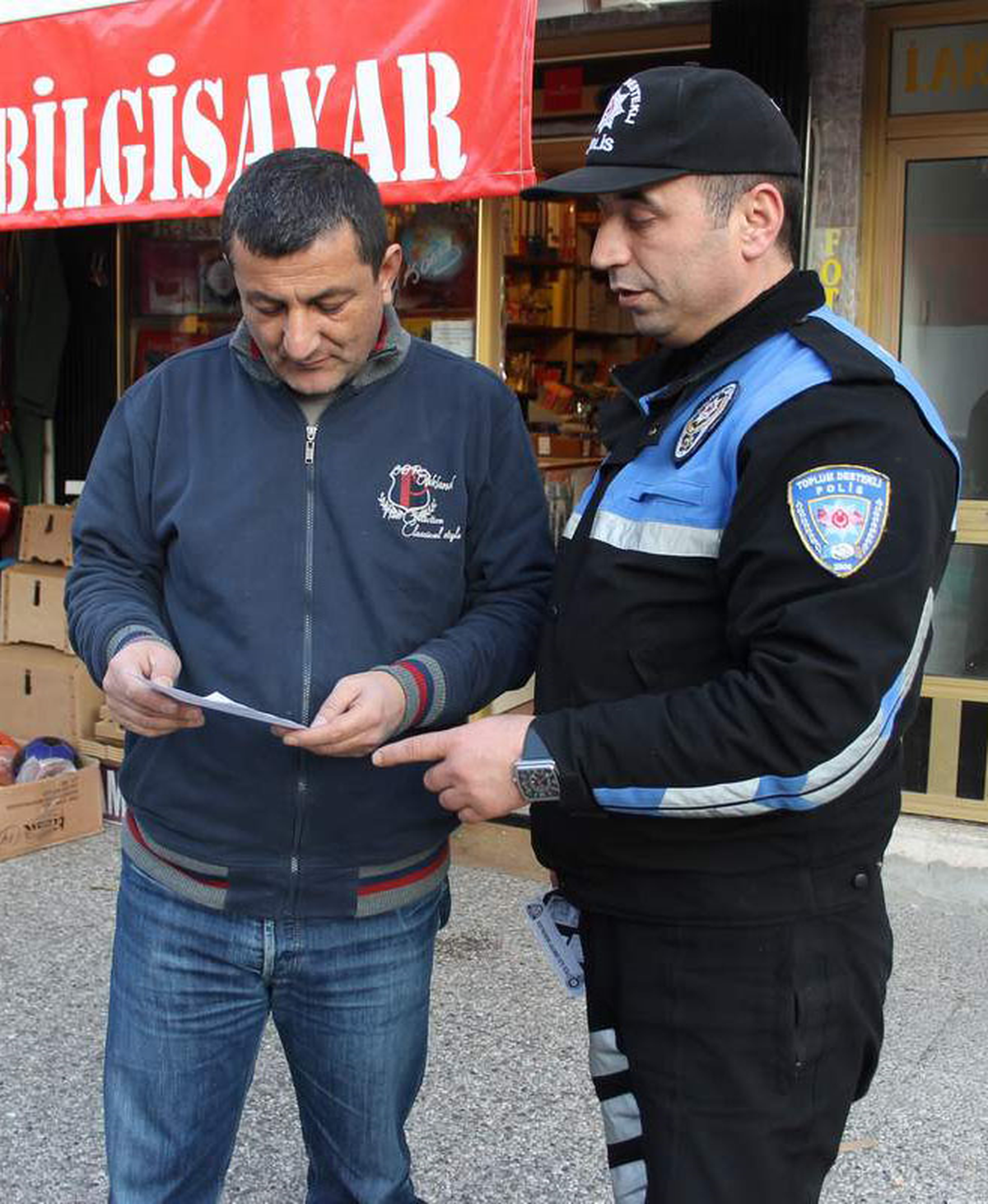 Foça İlçe Emniyet Müdürlüğü\'nden Vatandaşlara Sahte Para Uyarısı