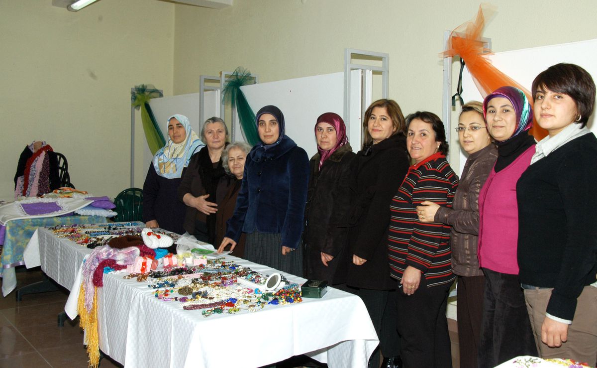 Hanımeller Çarşısı\'na Yoğun İlgi