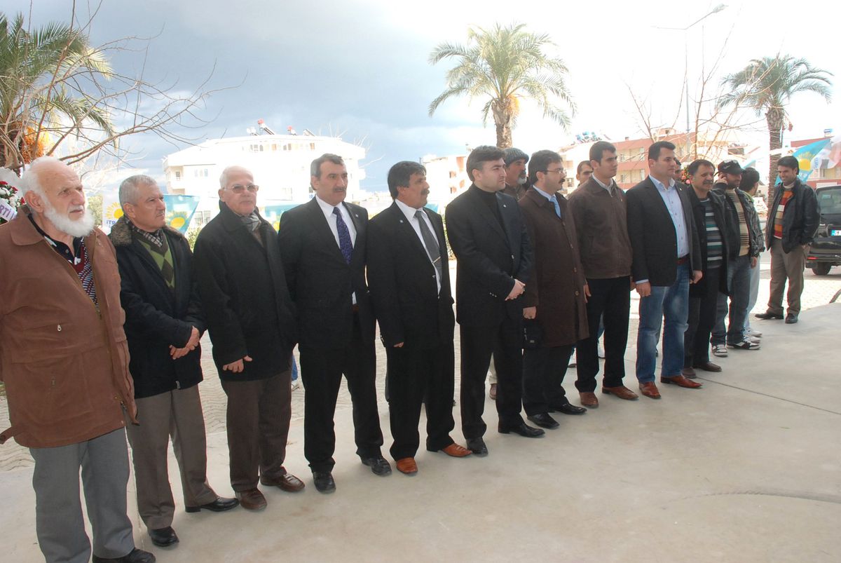 Has Parti Didim İlçe Binası Törenle Açıldı