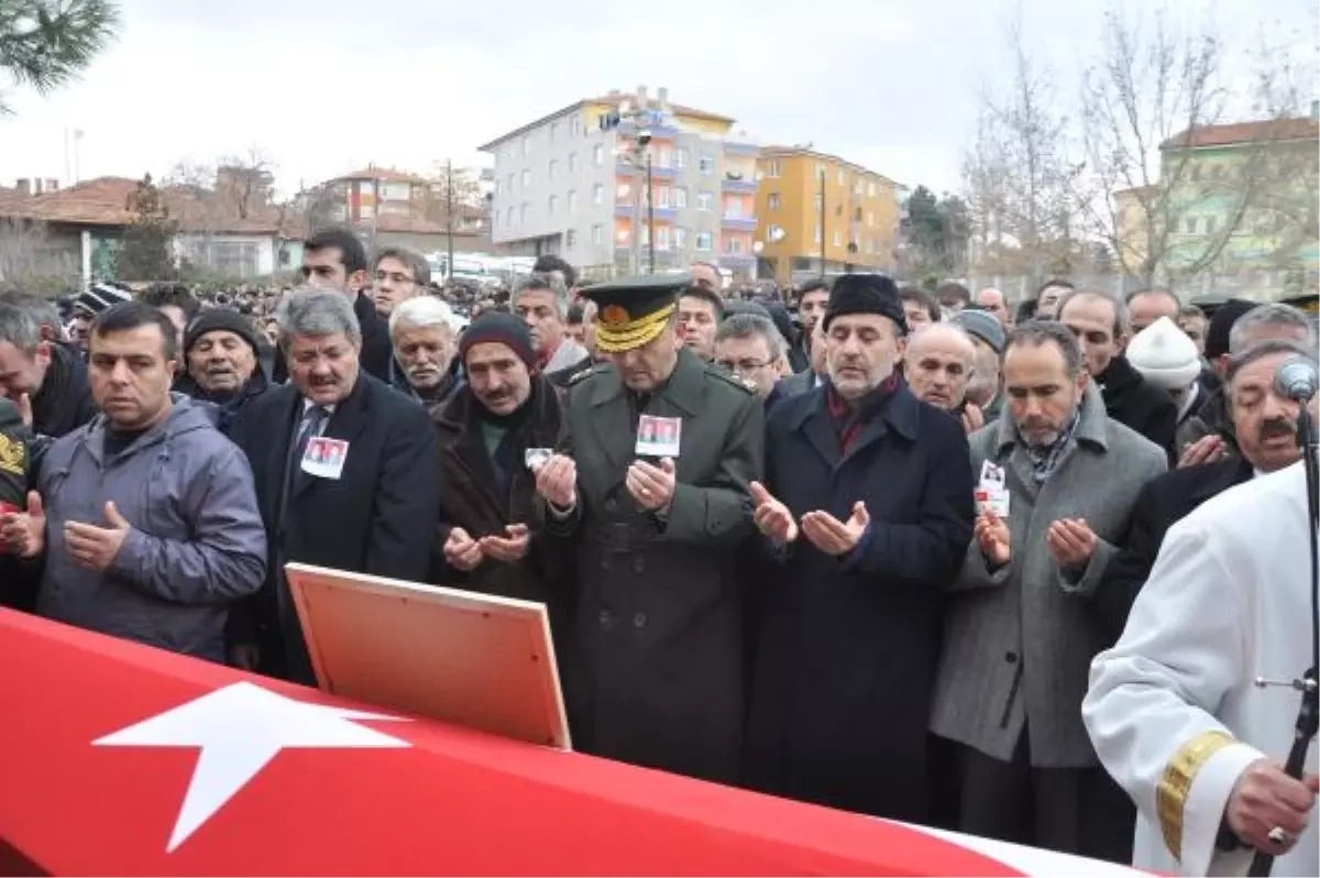 Kırıkkale'de Patlamada Ölen İşçilerin Cenazeleri Ailelerine Teslim Edildi (2)