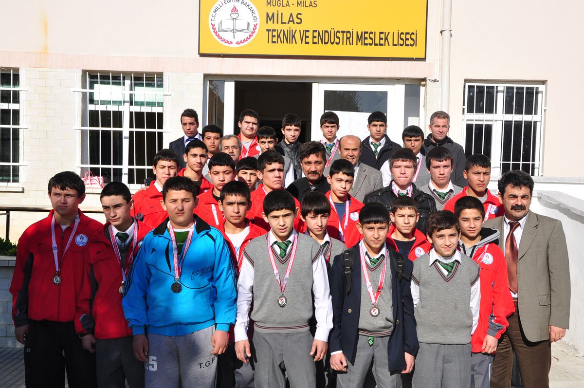 Milaslı Genç Gürşçiler İl Müsabakalarından Başarıyla Döndü