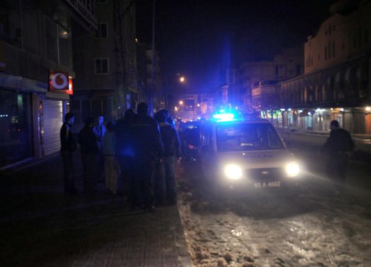 Suçüstü Yakalanan Hırsız: \'Ben İçiciyim, İçmek İçin Binaya Girdim