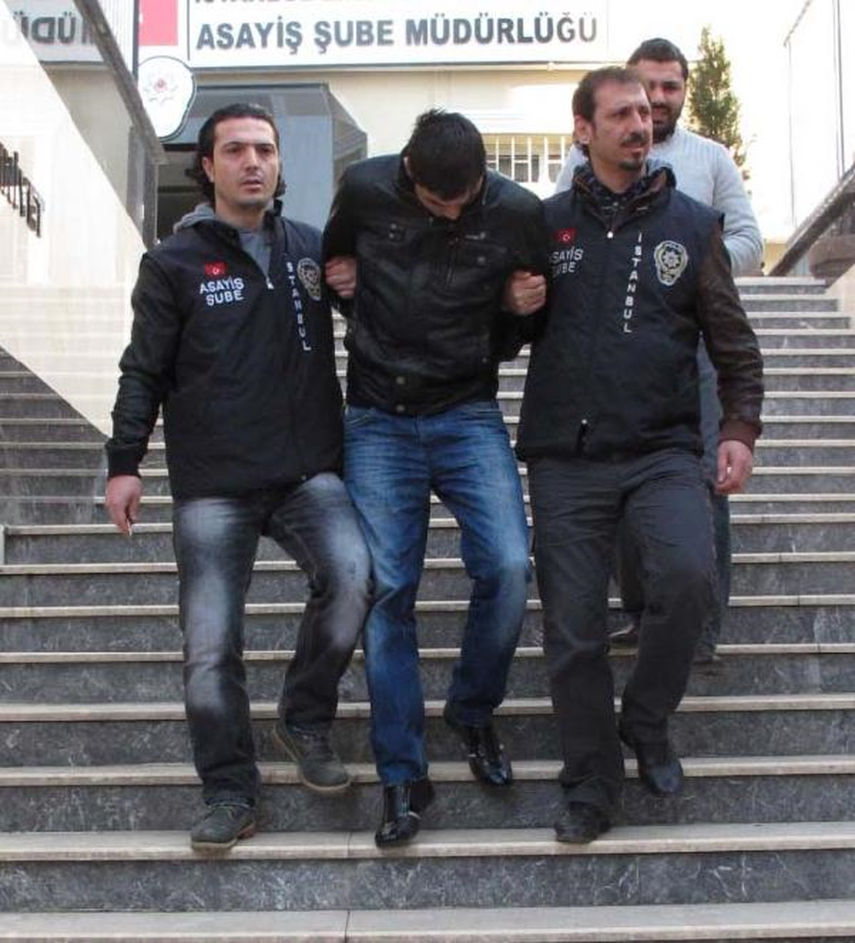 "Taser Gun"Lı Çete Yakalandı
