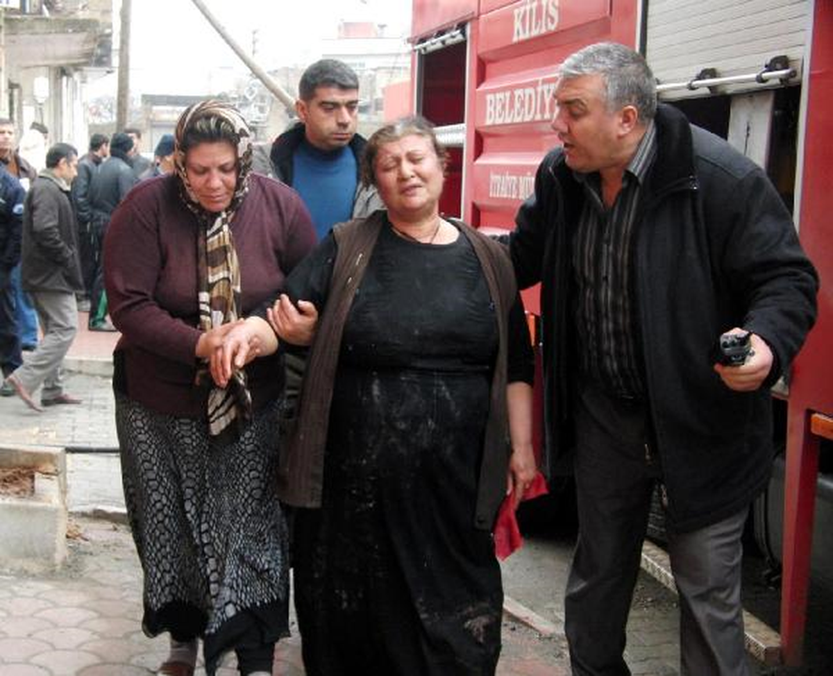 Tornunu Yangından Kurtardı