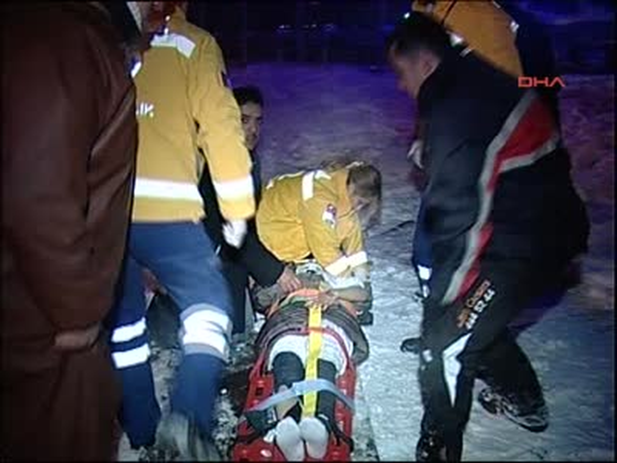1tuzla'da Zincirleme Trafik Kazası: 3 Ölü