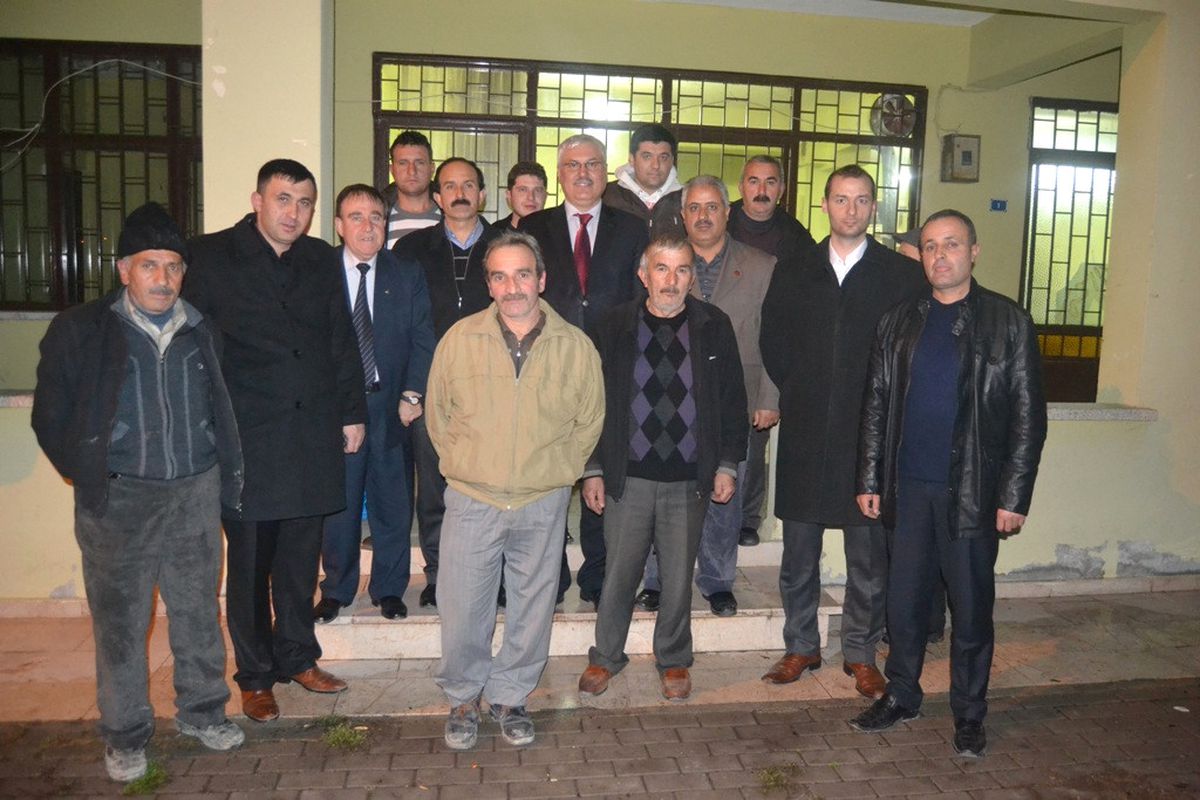 AK Parti Adapazarı İlçe Başkanı Mustafa Ak, Rüstemler ve Çelebiler\'i Ziyaret Etti