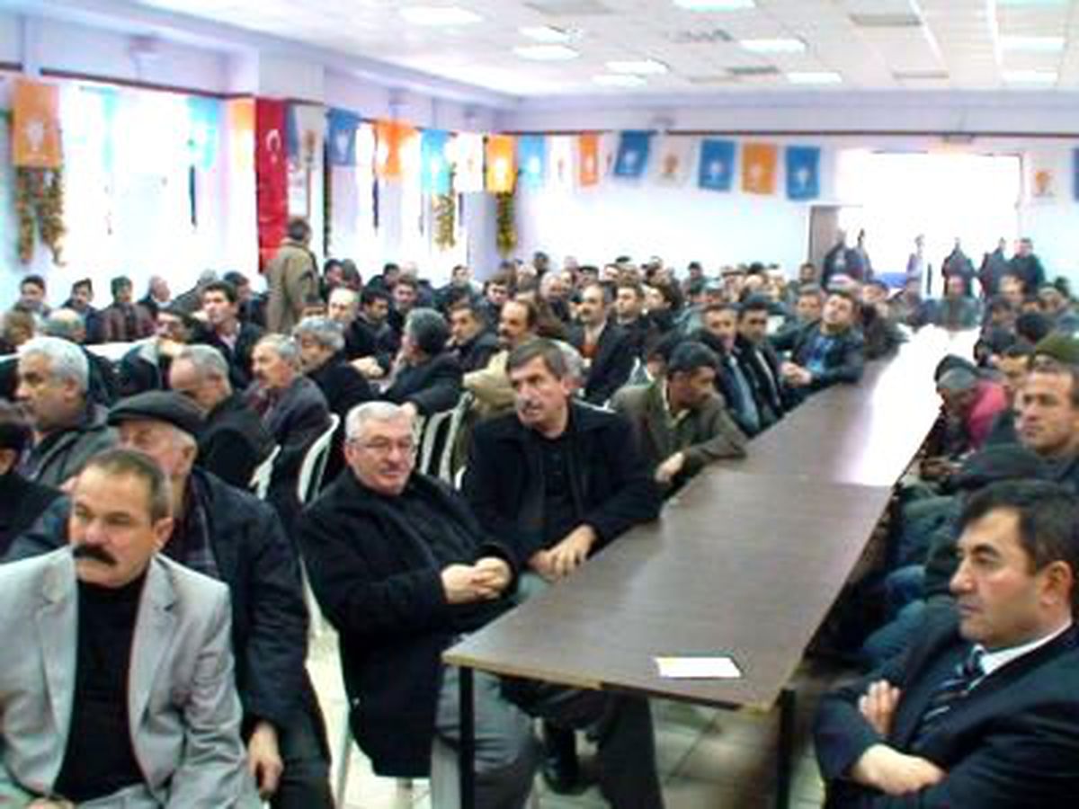 AK Parti Doğanşehir İlçe Başkanlığına Tekrar Zekeriya Demirtaş Seçildi