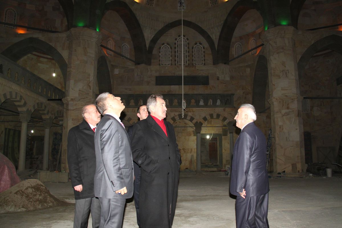 Bakan Günay\'dan Camilerde İnceleme