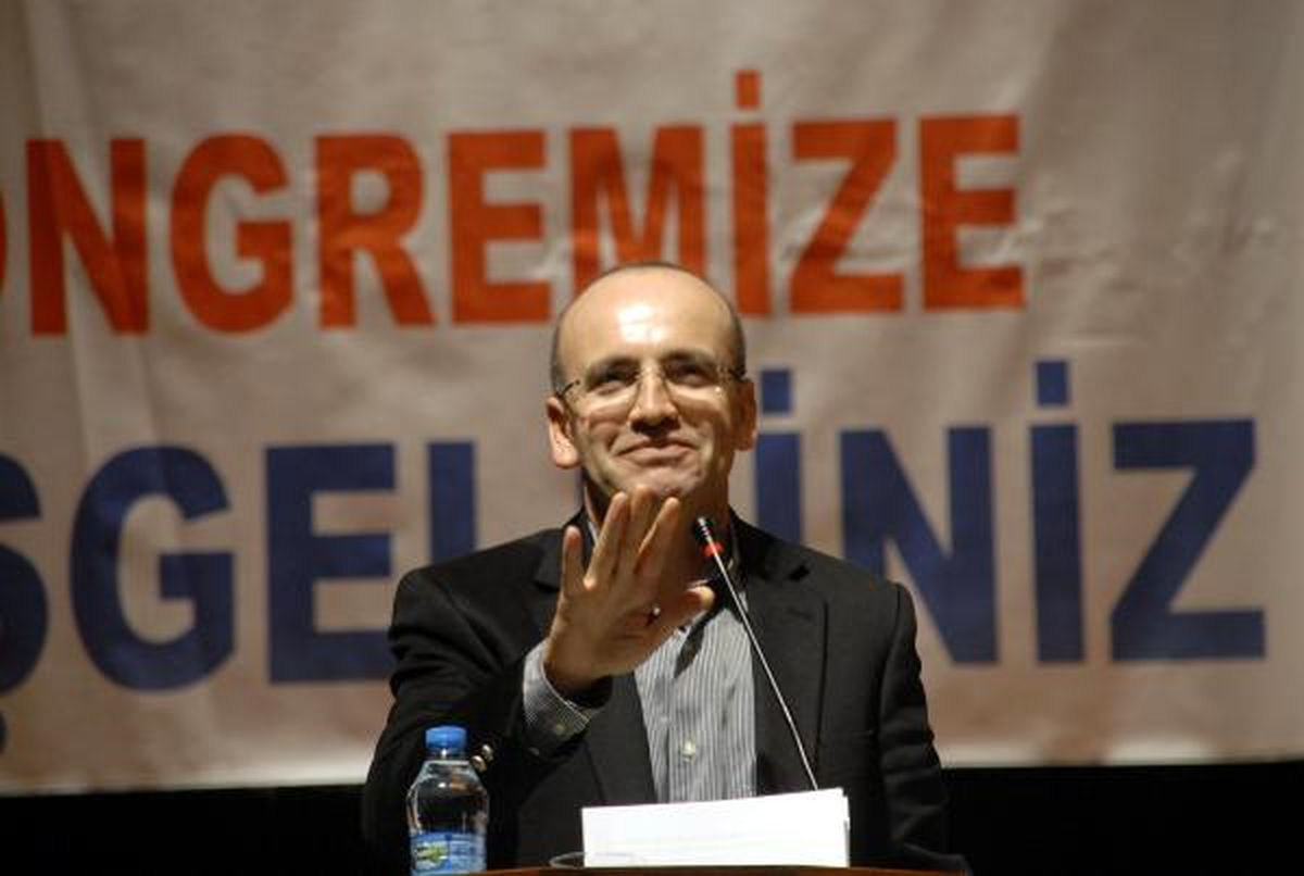 Bakan Şimşek, Kan Davalı Ailelerin Barış Yemeğine Katıldı