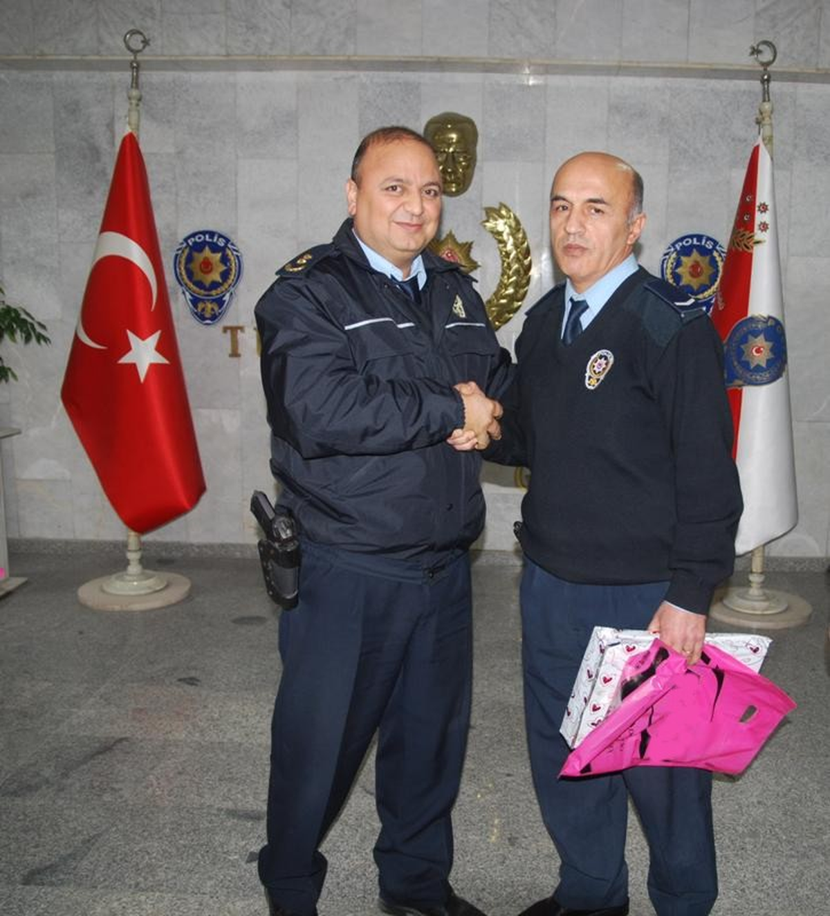 Başarılı Polisler Ödüllendirildi