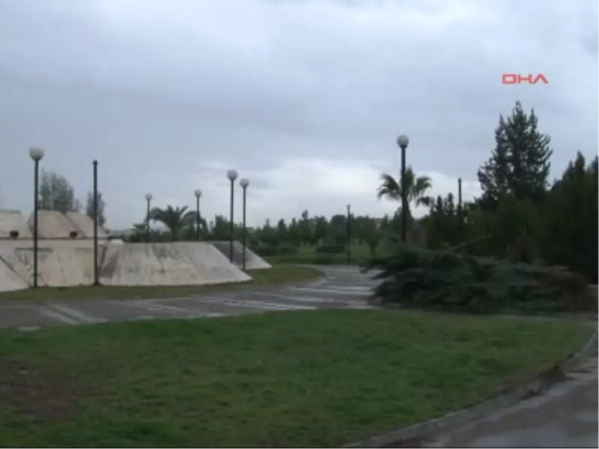 Denktaş, Lefkoşa\'da Cumhuriyet Parkı\'na Defnedilecek