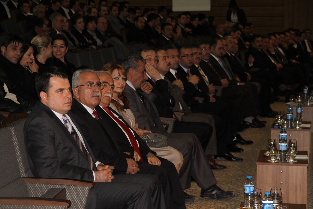 Eczane Teknisyenleri Diploma Dağıtım Töreni