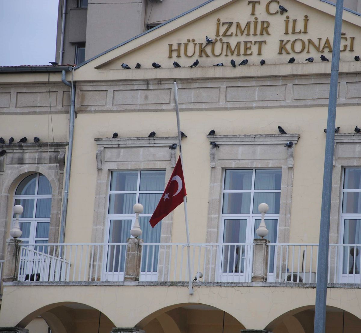 İzmir\'de Denktaş Yası