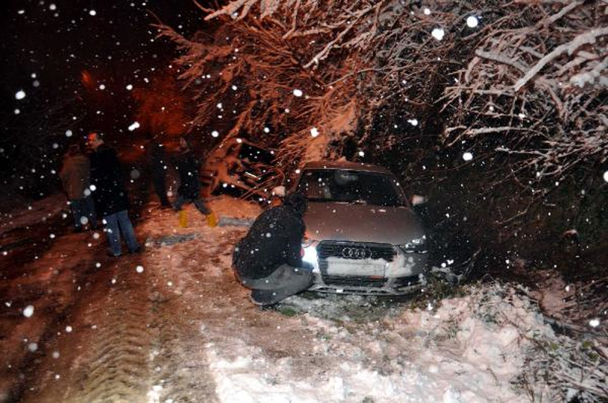 Kartepe\'den Dönerken, Karda Mahsur Kaldılar