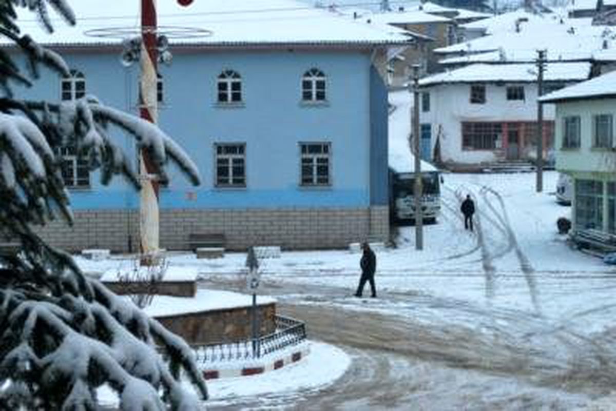 Pazarlar\'a Bağlı Tüm Yollar Açık