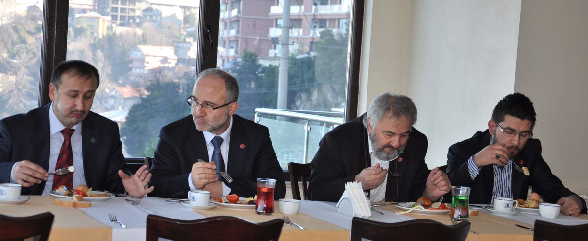 Saadet Partililer Gündemi Değerlendirdi