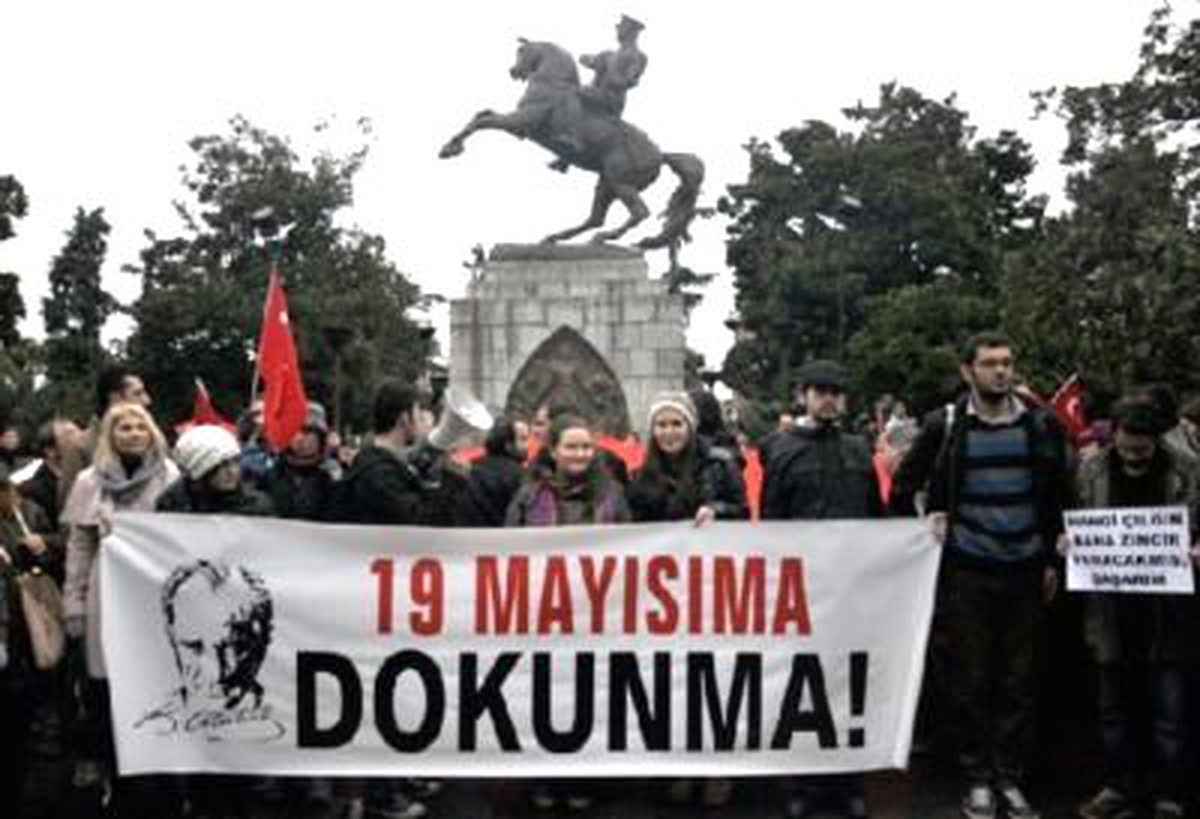 TGB, 19 Mayıs\'ı \'Gençliğin Diriliş Günü\' İlan Etti