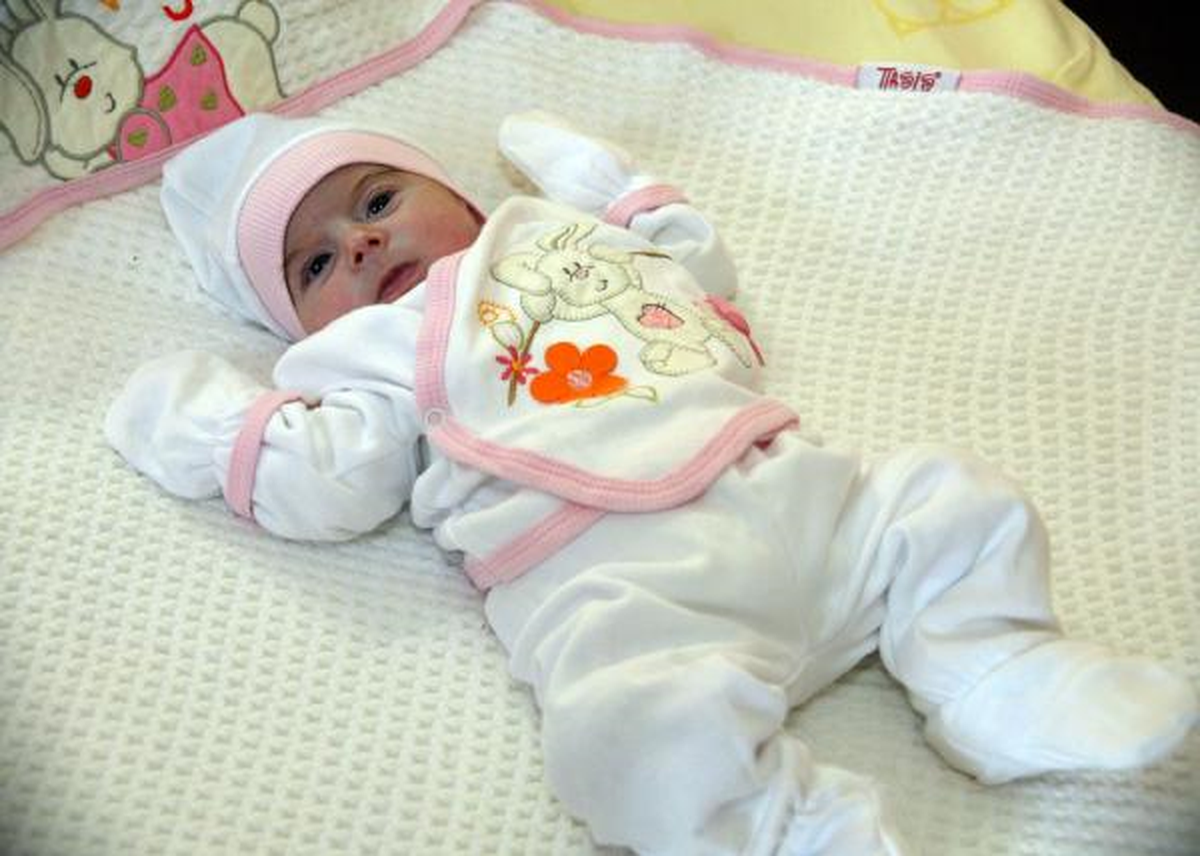 Yeniden - 14 Günlük Bebeğe Hayat Veren Amelıyat