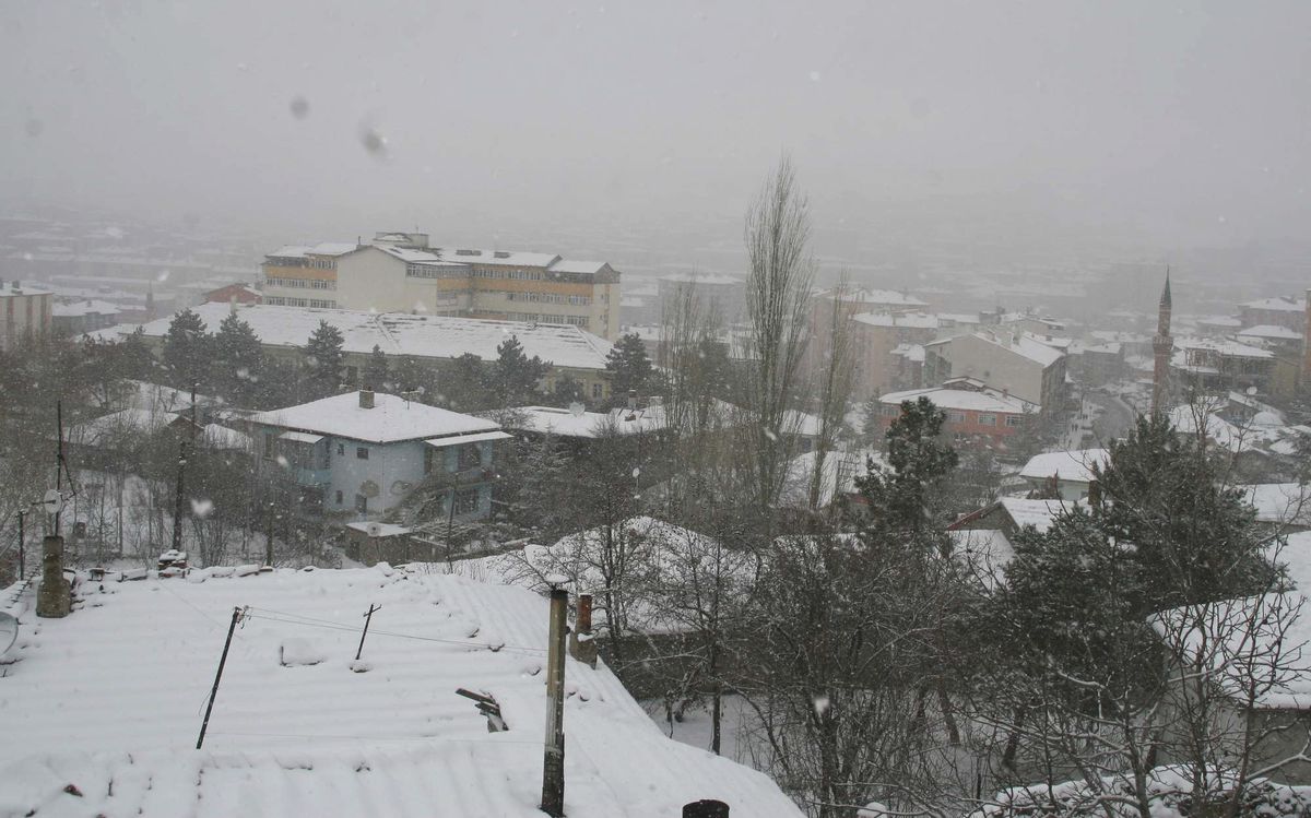 Yozgat\'ta Kar Yağışı Başladı