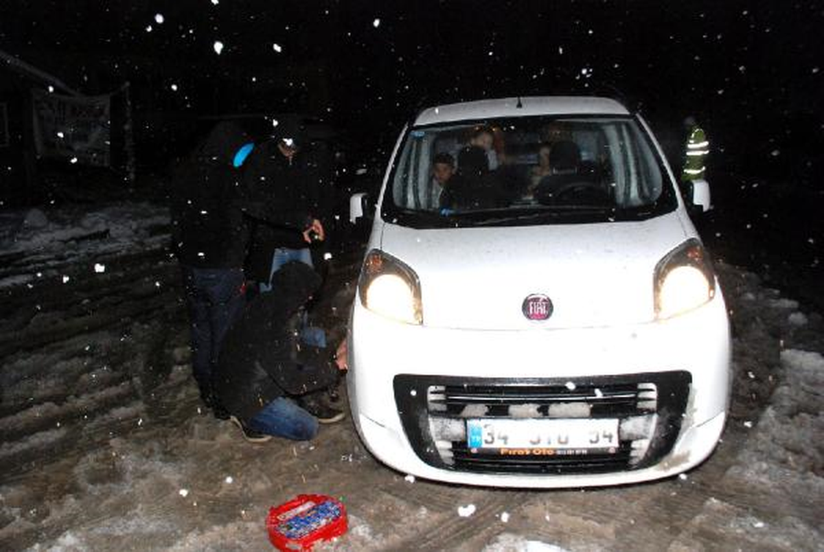 Zonguldak\'ta Kar Ulaşımı Aksattı