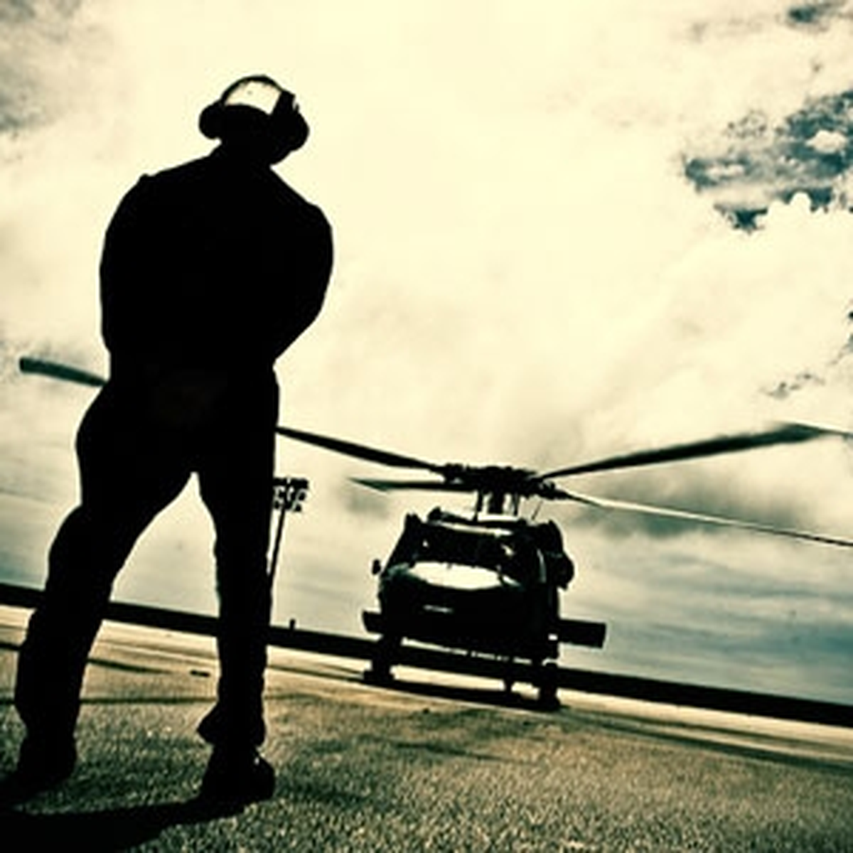 Afganistan\'da NATO Helikopteri Düştü